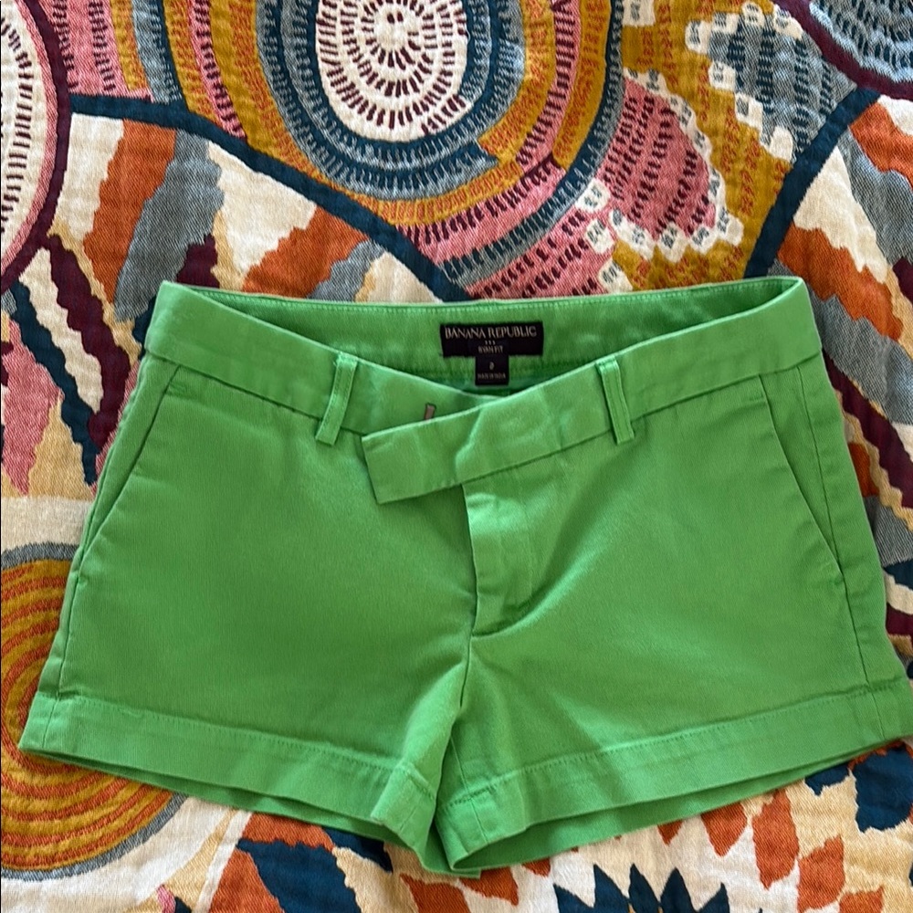 Banana Republic Women's Green Shorts